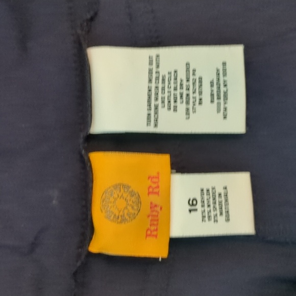 Ponte pants, navy, Ruby Rd, ankle length, size 16, gently used - Picture 3 of 7